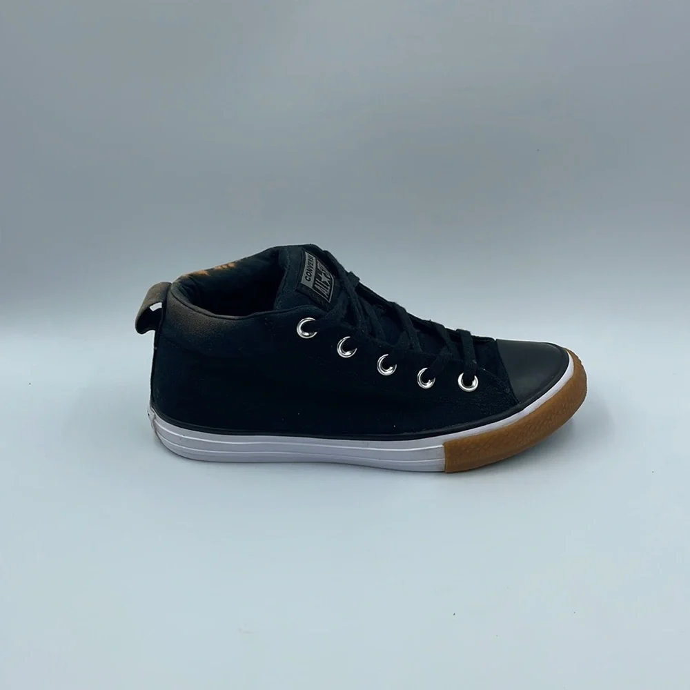 Converse Chuck Taylor All Star Street Mid Sneaker Boys Sz 3‎
